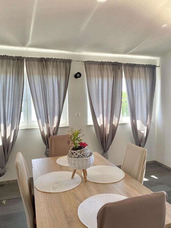 Apartman Ritta บีโอกราดนาโมรู ภายนอก รูปภาพ